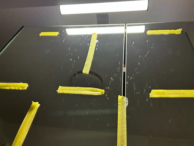 Wasserflecken am Spiegelschrank